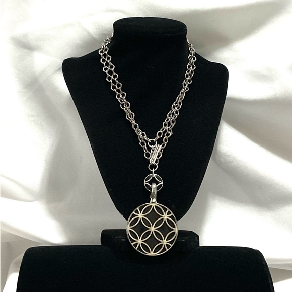 Premier Designs Jewelry - Heavy Premier Designs Silver Tone Chain with Pendant